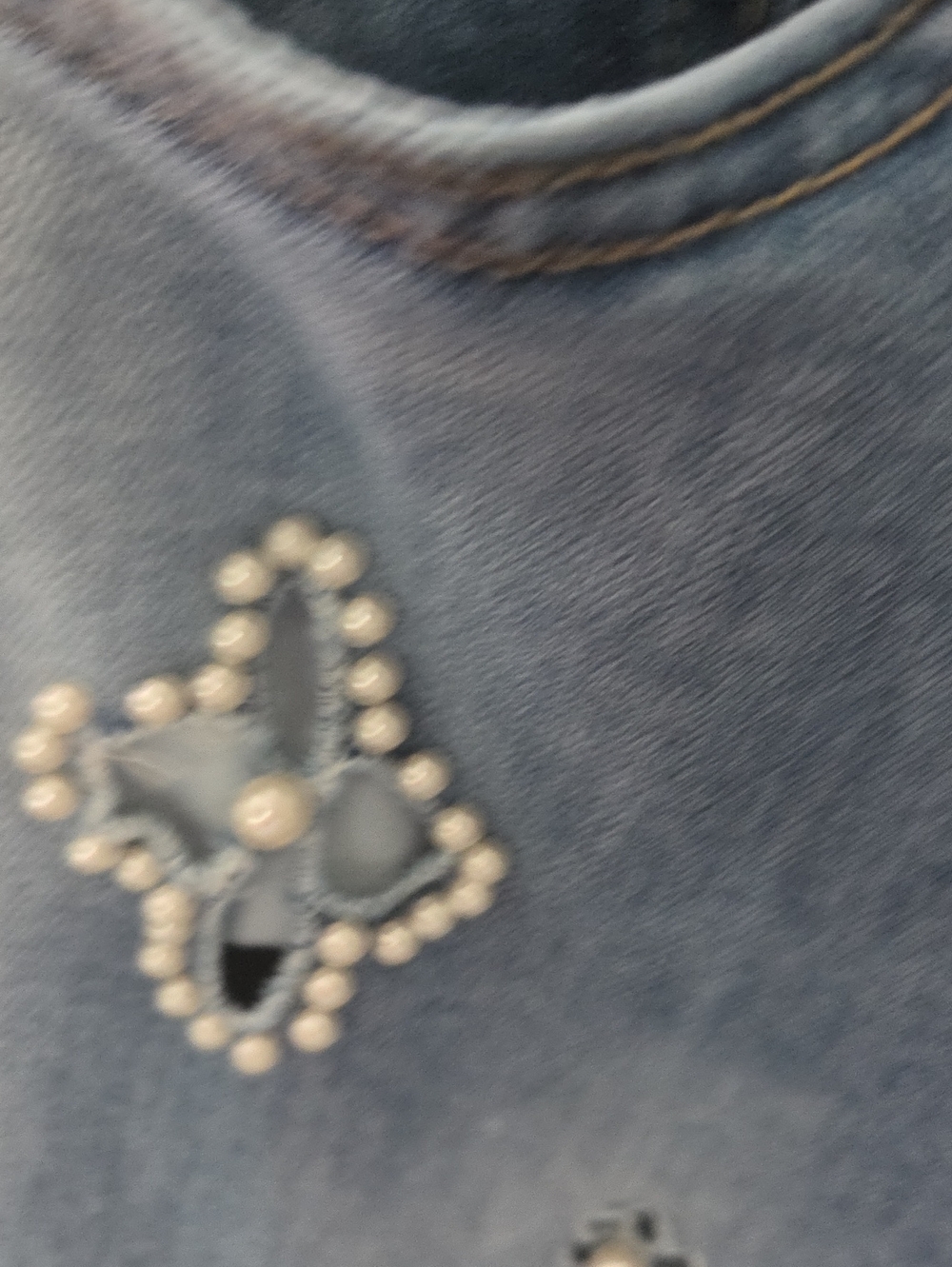 Embellished Light Blue Wide-Leg Jeans by Jewelly With Flower and Pearl Detail. - Picture 4 of 11